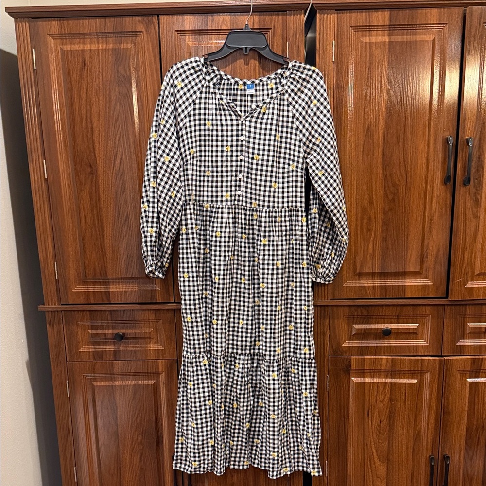 Old Navy Black and White Gingham Maxi Dress with Yellow Floral Dots